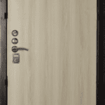 Входные двери в деревянный дом фото 26