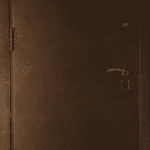 Черные входные двери в квартиру фото 29